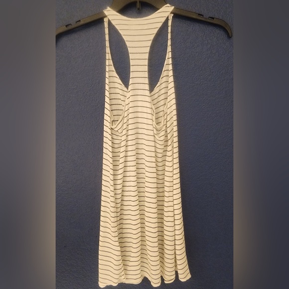 Lauren Moshi Limited Edition Women’s White W/ Black Stripes Tank Top Size Small - Picture 3 of 6
